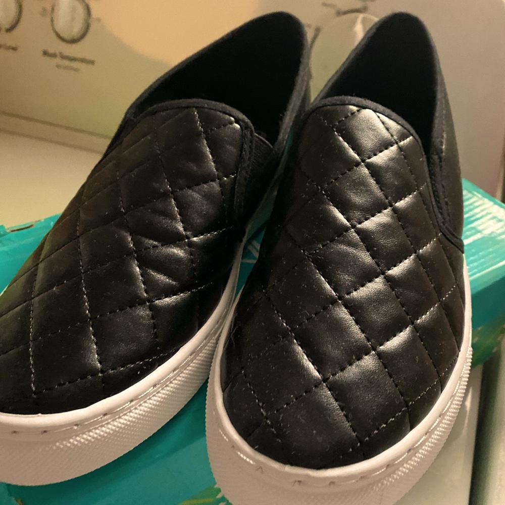 Size 8.5 Anna shoes